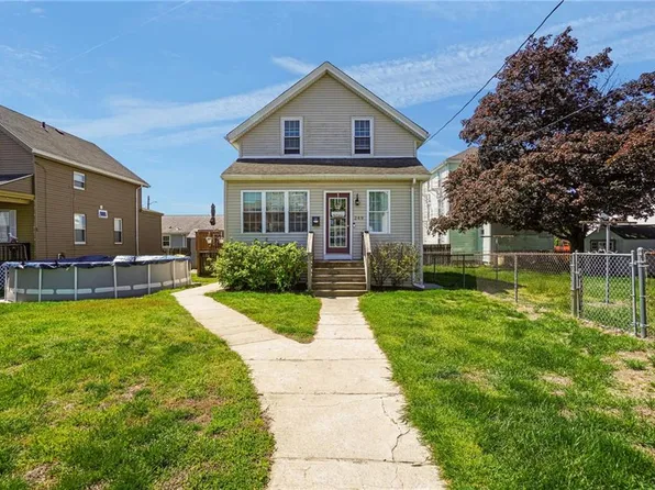 249 Baird St, Fall River, MA 02721