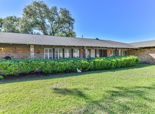 312 S 15th St, La Porte, TX 77571