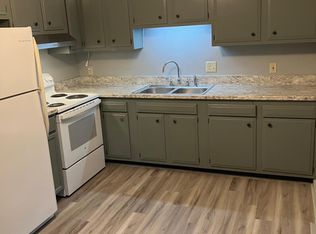 549 Bay Rd, Colchester, VT 05446