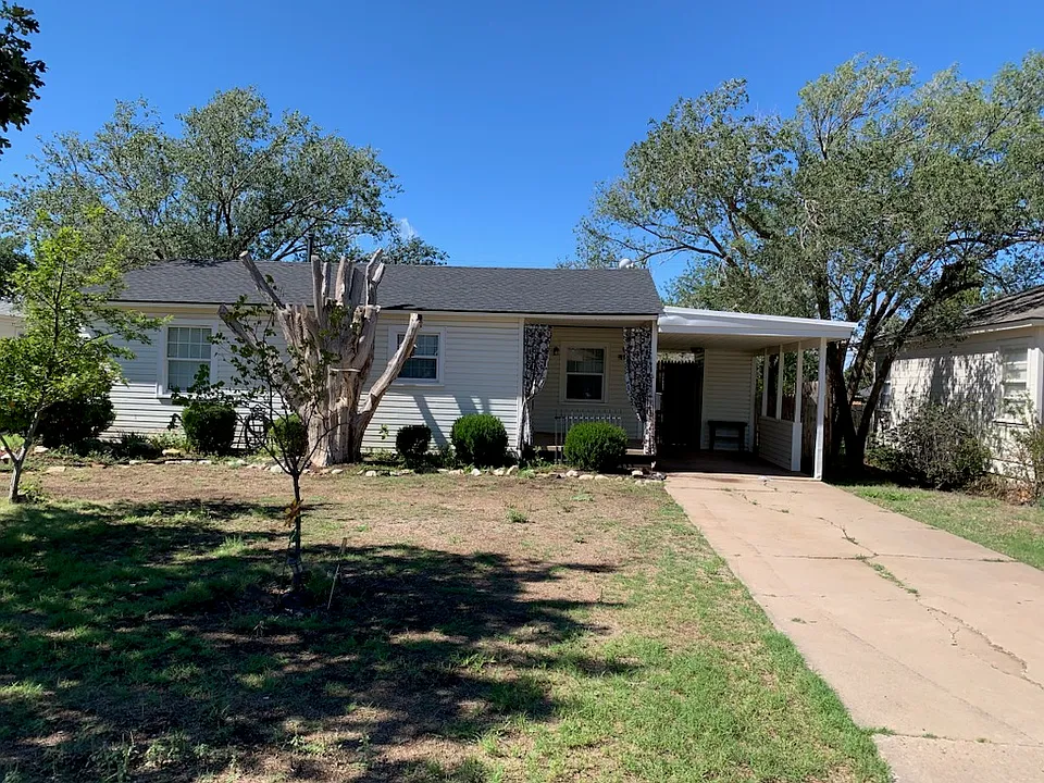 103 N Palo Duro St