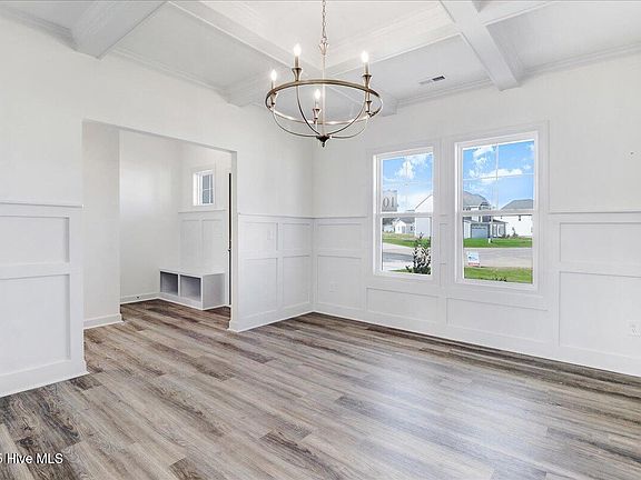 5th image of 106 Bella Place