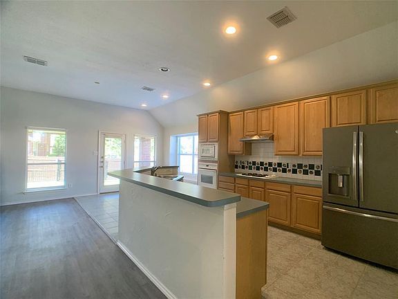 5th image of 2901 Gambel Ln