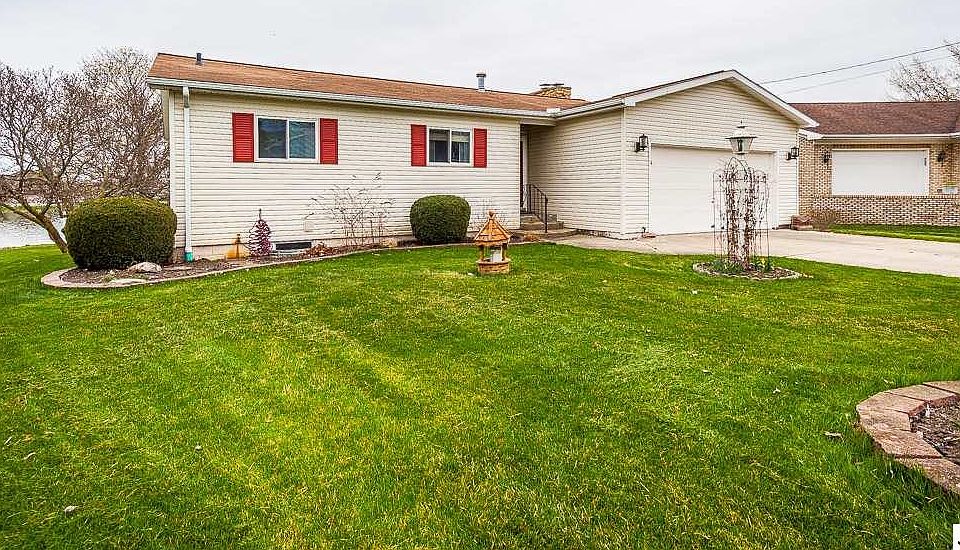 1st image of 185 Claremont Cir