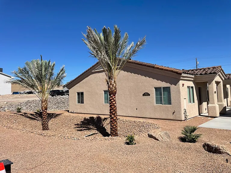 2520 Palo Verde Blvd S — Photo 2