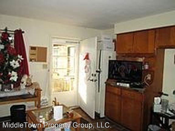 4th image of 305 S Manning Ave #10050826
