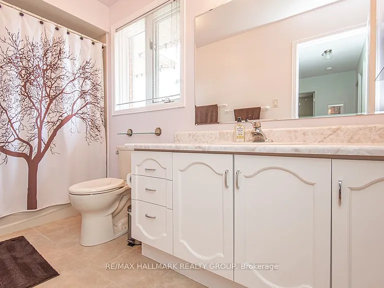 18 Hesse Cres — Photo 14
