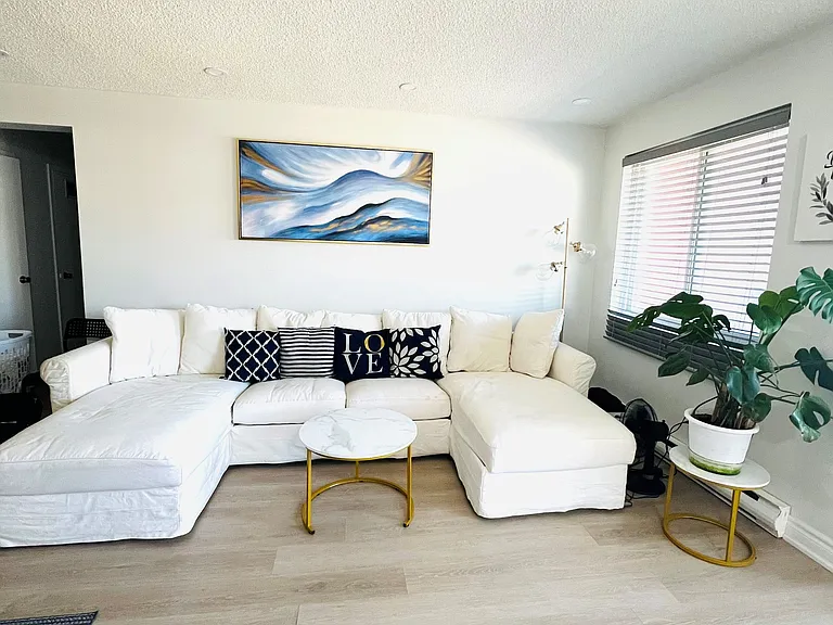 131 Taunton Rd E #409 — Photo 10