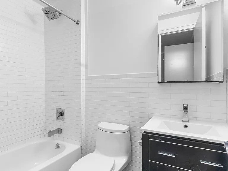 459 W 43rd St #1B — Photo 5