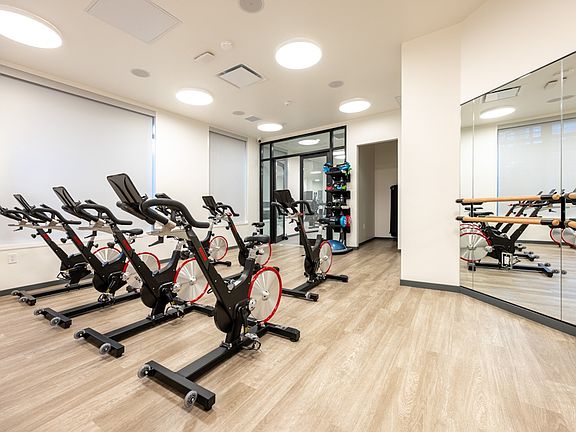 5th image of 520 2nd Ave APT 17E