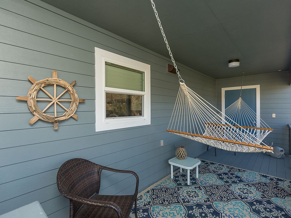 Lovely and relaxing porch with hammock.