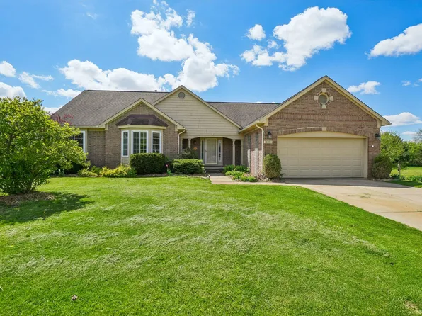 9001 N Pheasant Ridge Ln, Saline, MI 48176