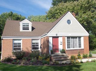 2548 Canterbury Rd, Cleveland Heights, OH 44118