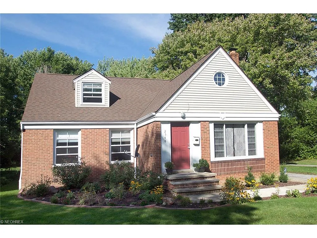 2548 Canterbury Rd photo 1