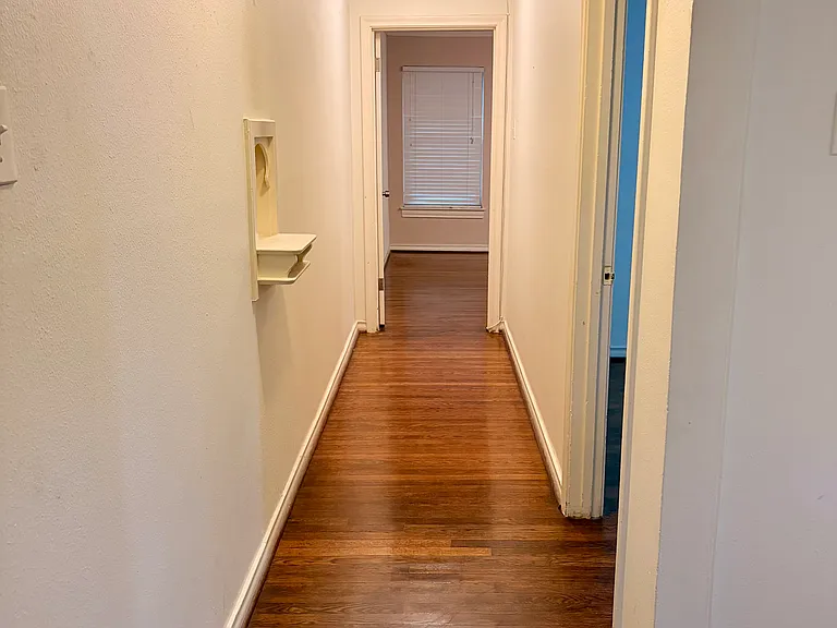 1821 Mariposa Dr #2 — Photo 3