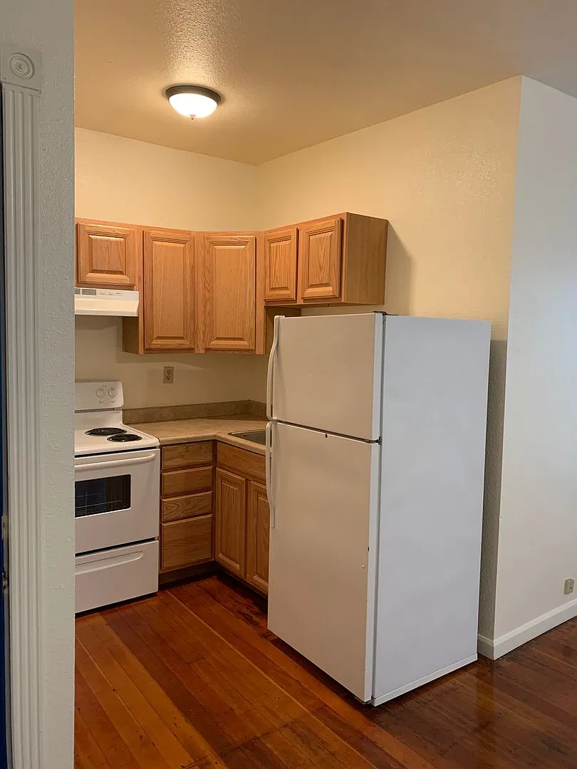 Harborview Apartments — Photo 2