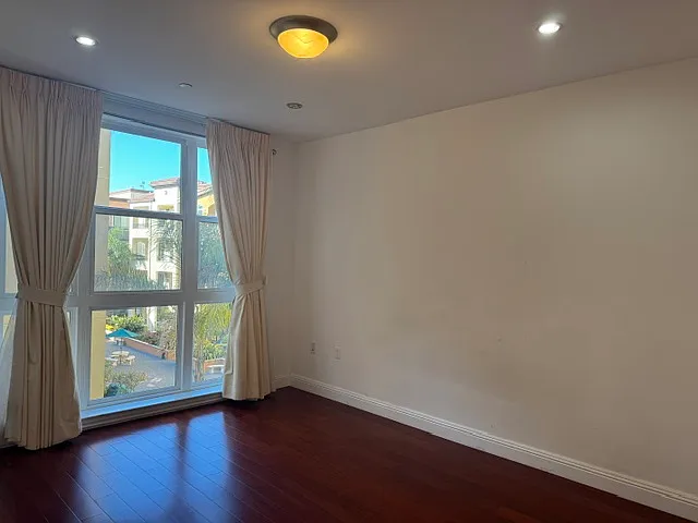 151 El Camino Real — Photo 11