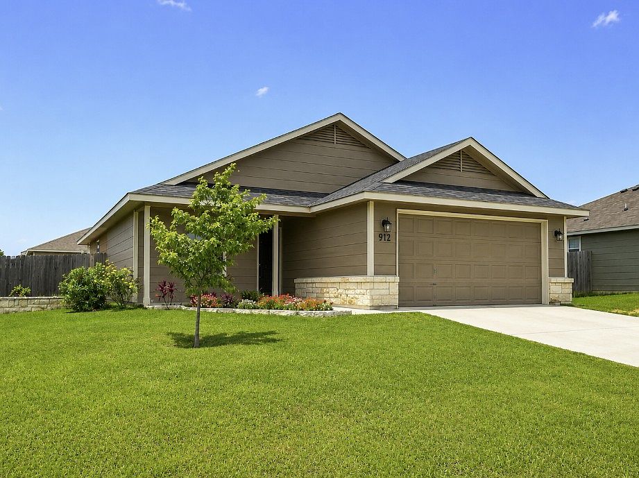 1st image of 912 Coastal Dr