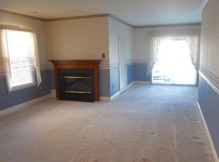 301A Violet Dr, Mount Laurel, NJ 08054