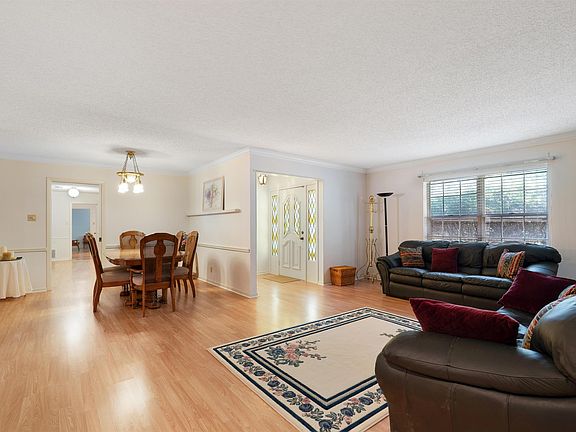 3rd image of 9096 Cox Rd