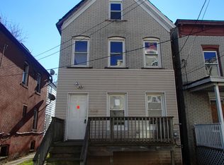 72 Essex St, Carteret, NJ 07008