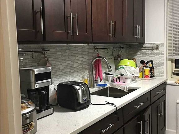 4th image of 251-07 60th Ave #89