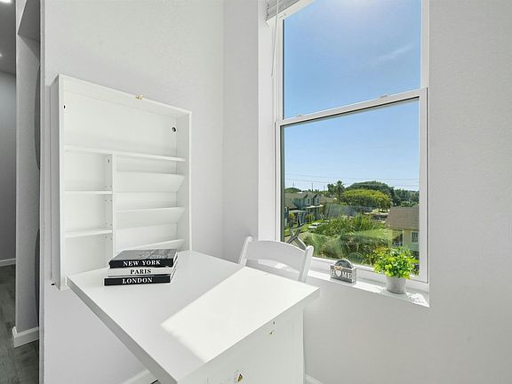 2nd image of 624 Avenue H #A