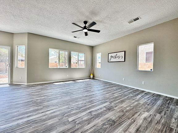 5th image of 1051 Maroa St NW