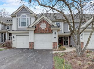 846 Spring Creek Ct, Elk Grove Village, IL