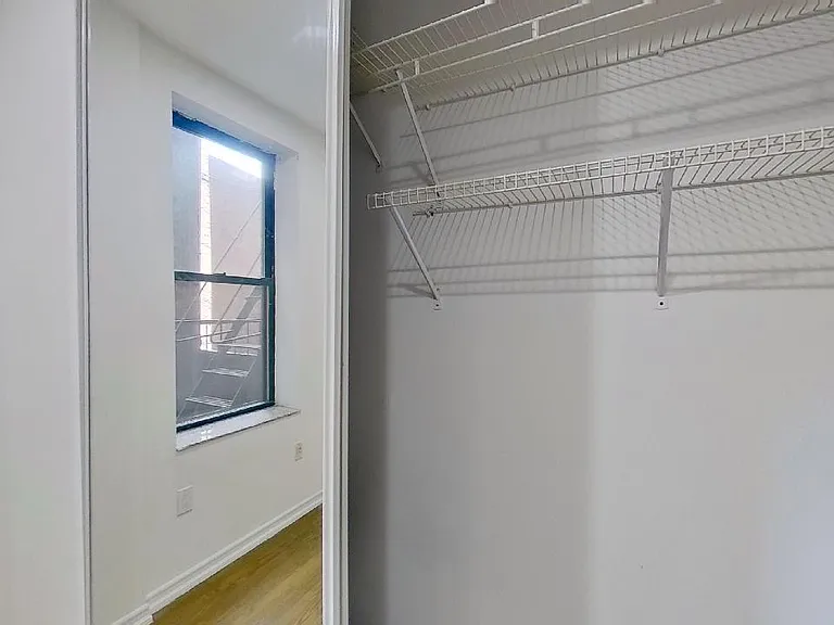 72 Hudson St #1C — Photo 10