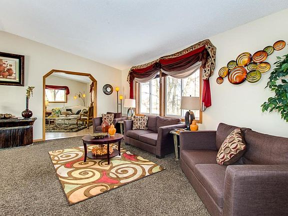 4th image of 4110 E Rum River Cir S