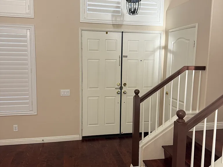 13821 Sophie Ct — Photo 2