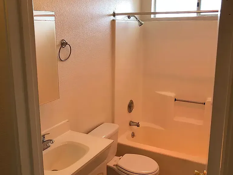 3313 Island Ave — Photo 8