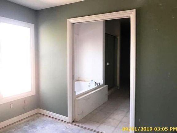5th image of 10720 Haven St