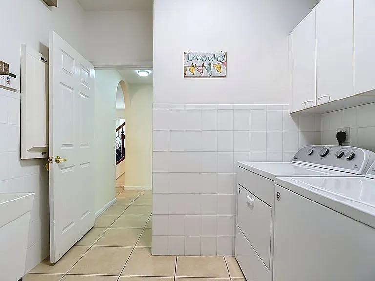 1154 Oakwater Dr — Photo 73