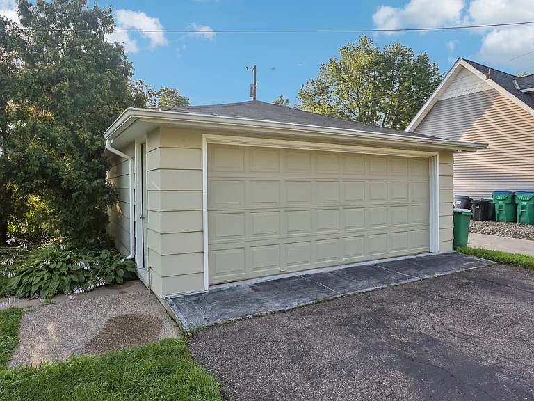 3705 Colorado Ave S — Photo 39