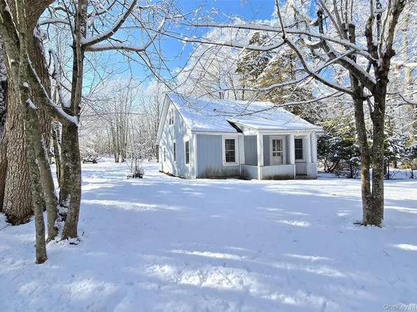 157 Pleasure Drive, Flanders, NY 11901