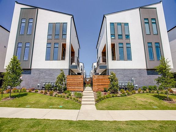 5th image of 2112 Bennett Ave #303
