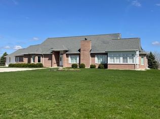 6670 Hospital Rd, Burlington, WI 53105