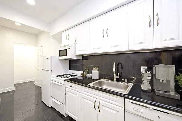 Rented by Zumper Inc | media 9