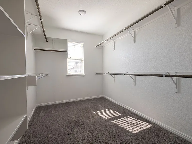 2904 Harvester Ln — Photo 17