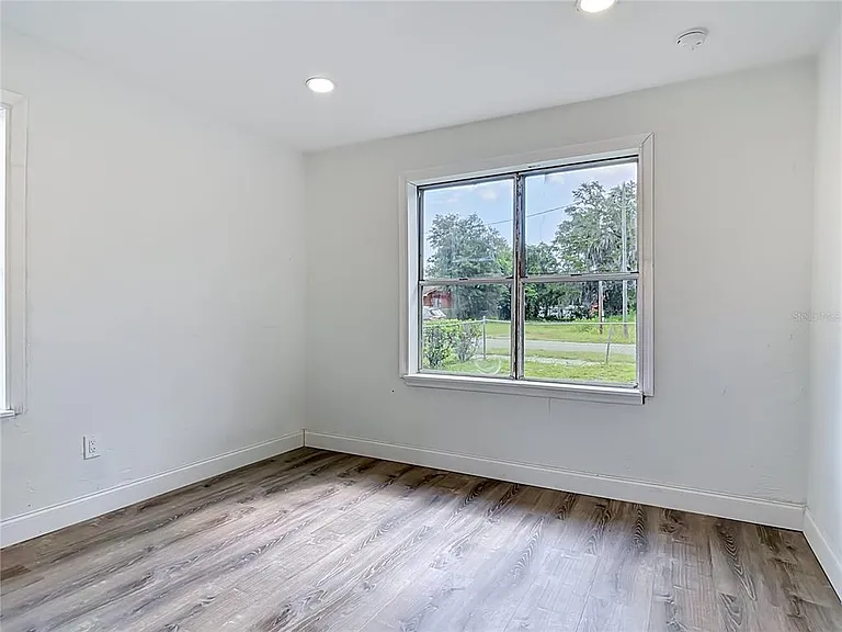 234 N Adams St — Photo 21