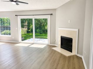 8242 Rocky Creek Dr, Jacksonville, FL 32244