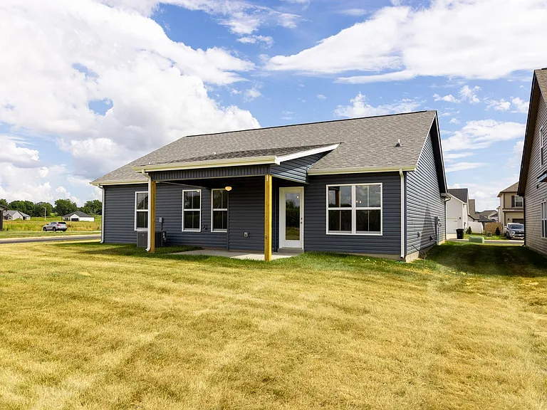 504 Ayden Ln — Photo 16
