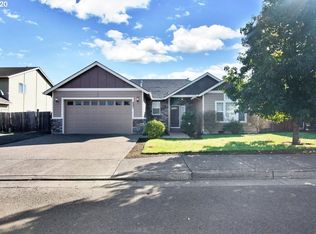 697 Trinity Ct, Molalla, OR 97038