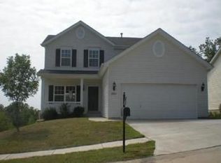 6704 Eagles View Dr, Pacific, MO 63069