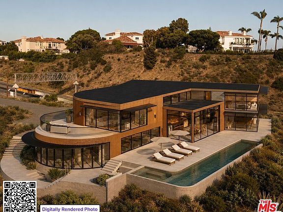 4th image of 6111 Kanan Dume Rd