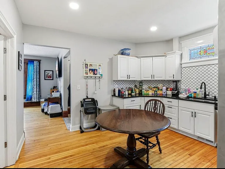 832 Armstrong Ave #1 — Photo 5