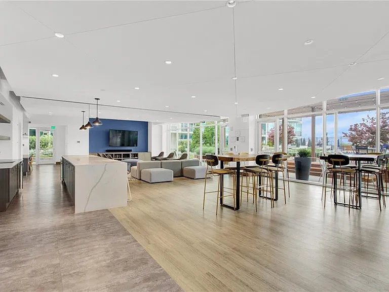 943 Peachtree St NE #1210 — Photo 43