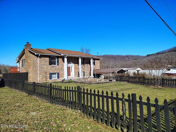 2nd image of 4321 Stone Mountain Rd