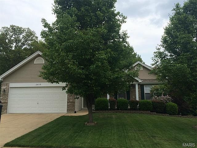 2nd image of 2439 Silver Lake Estates Dr